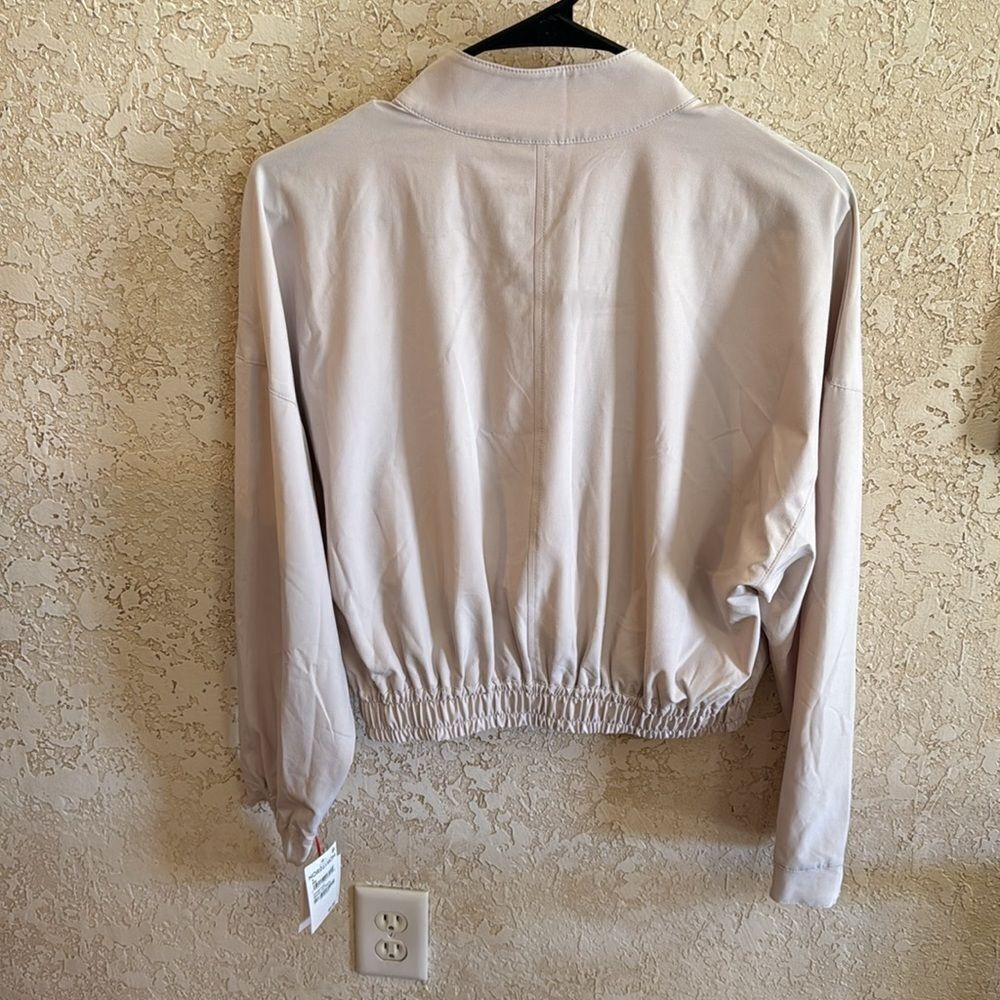 NWT Open Edit Crop Utility Jacket - Picture 4 of 13